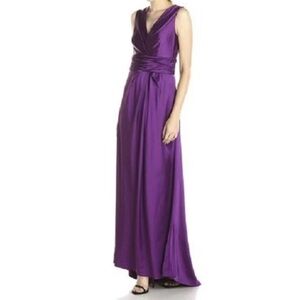 Vera Wang Pleated Satin Long Dress with tail /Gown Purple Women Size 2